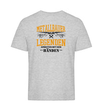 Lade das Bild in den Galerie-Viewer, Metallbauer Legenden Rücken Design  - Unisex T-Shirt
